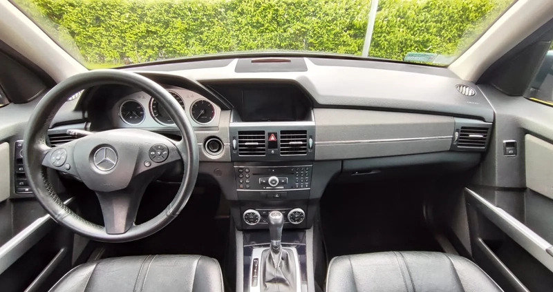 Mercedes-Benz GLK cena 42700 przebieg: 292605, rok produkcji 2011 z Poznań małe 106